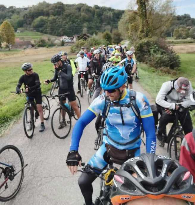 Cross-country MTB Experiences, Una NP & Surroundings